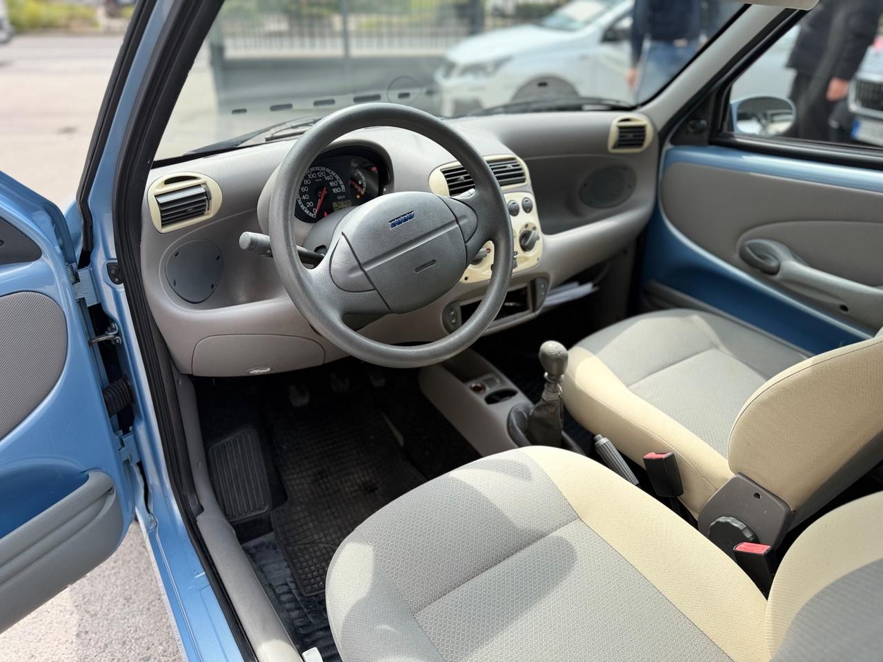 Fiat 600 1.1 aria condizionata e idroguida con soli 90 mila km