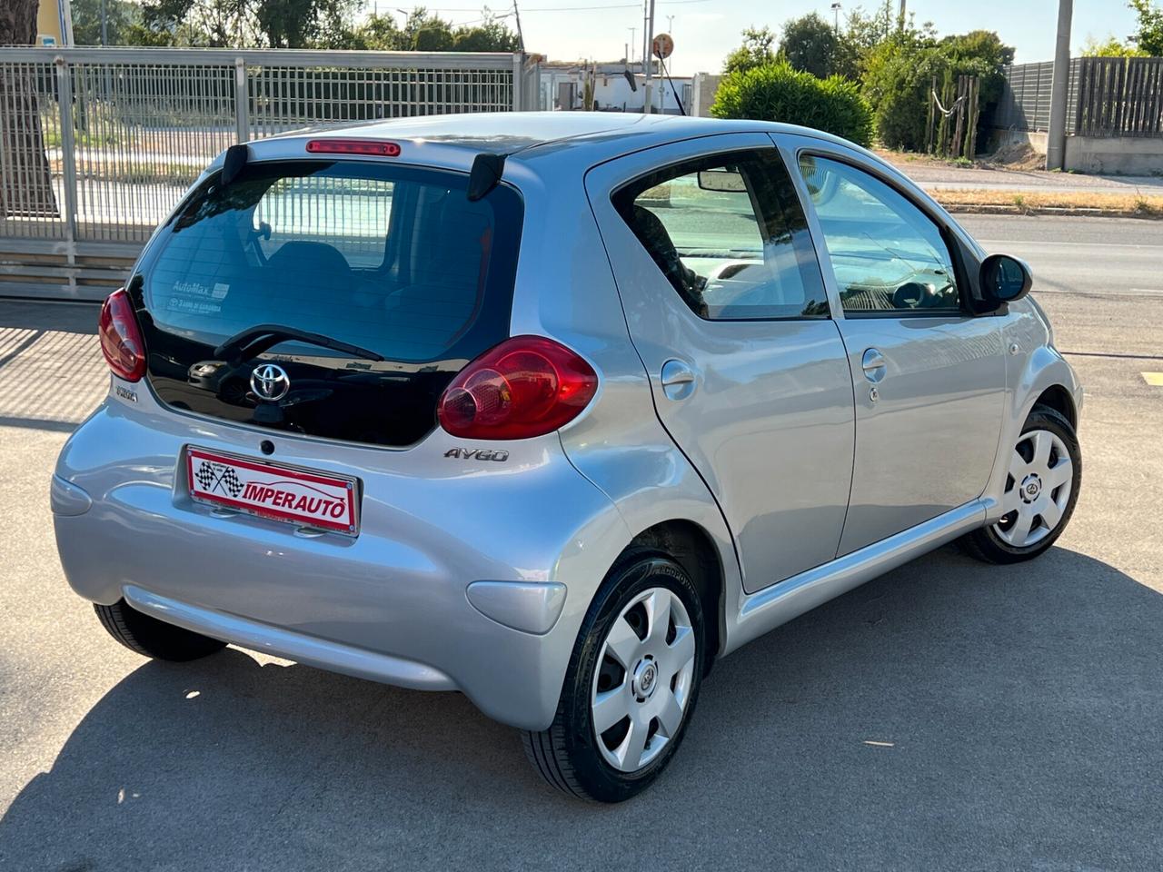 Toyota Aygo 1.0 CONNECT 1 PROPRIETARIO