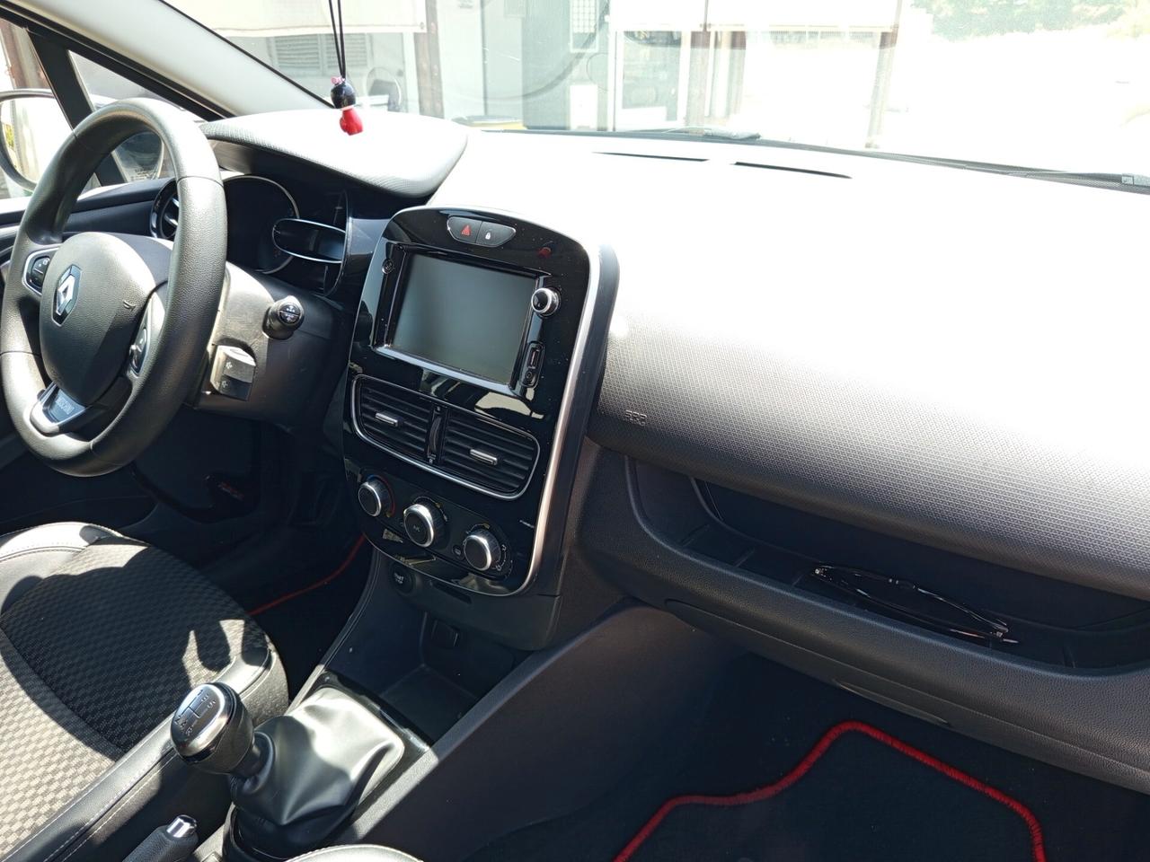 Renault Clio dCi 8V 75 CV 5 porte Moschino Life