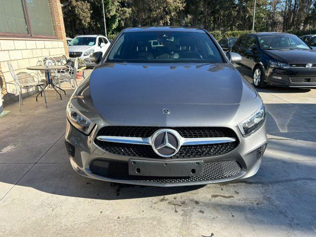 MERCEDES-BENZ A 180 d Automatic Progressive