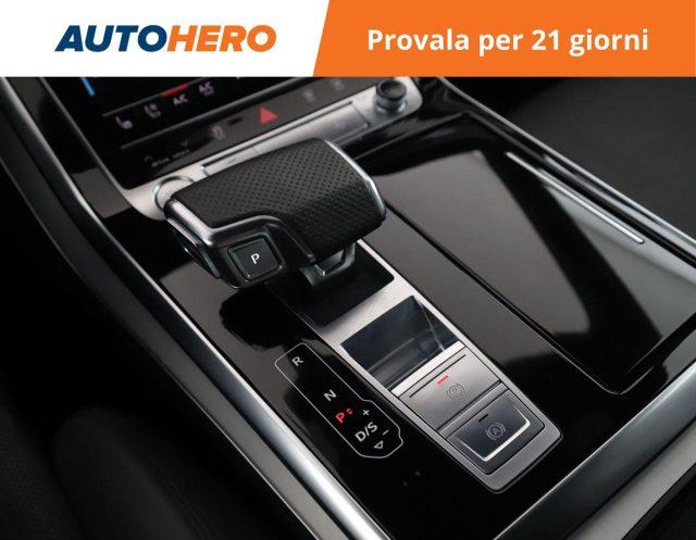 AUDI Q8 55 TFSI quattro tiptronic Sport