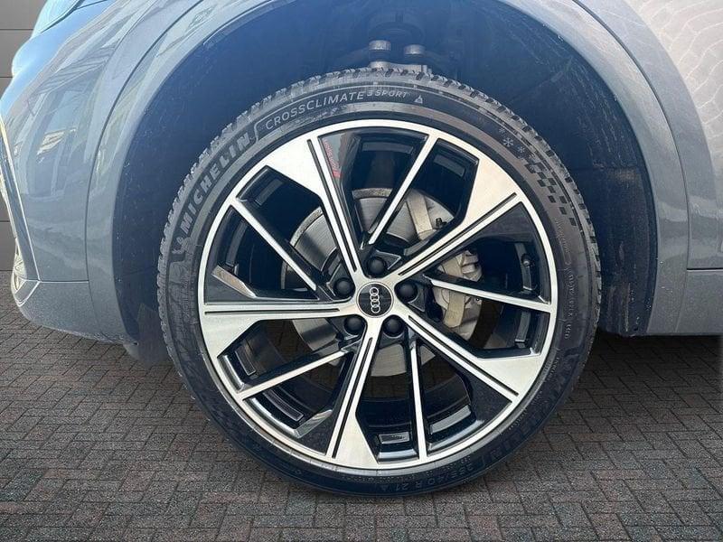 Audi Q5 Sportback 40 2.0 tdi mhev 12V Identity Black quattro s-tronic