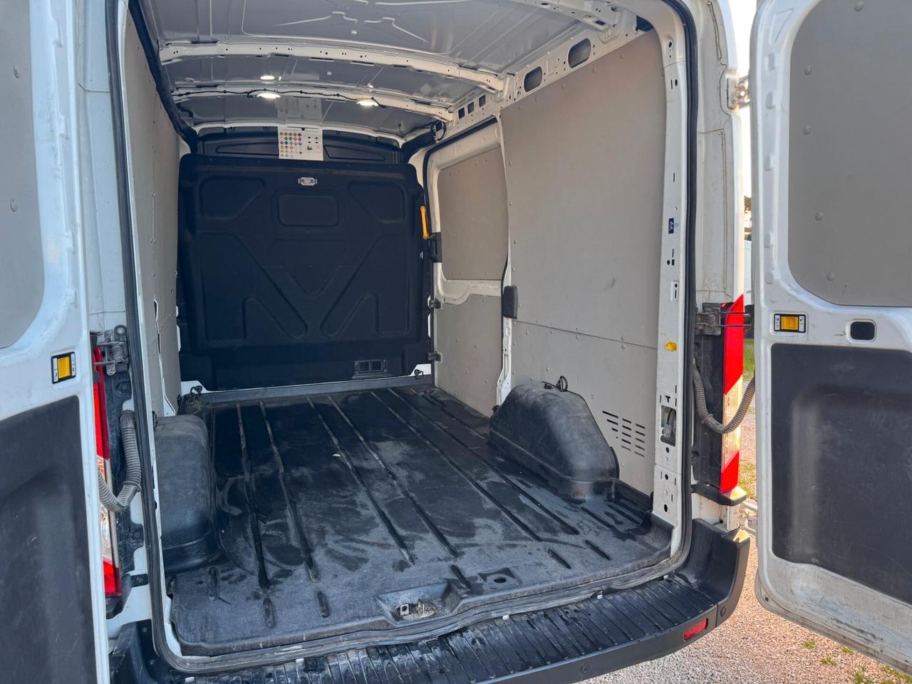 FORD TRANSIT LH2 2.0TDCI 130CV E6D-I 2022