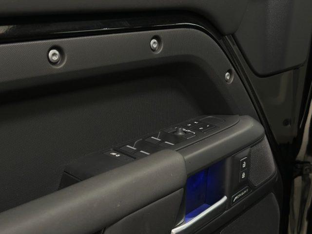 LAND ROVER Defender 110 3.0D I6 200 CV AWD Auto X-Dynamic SE