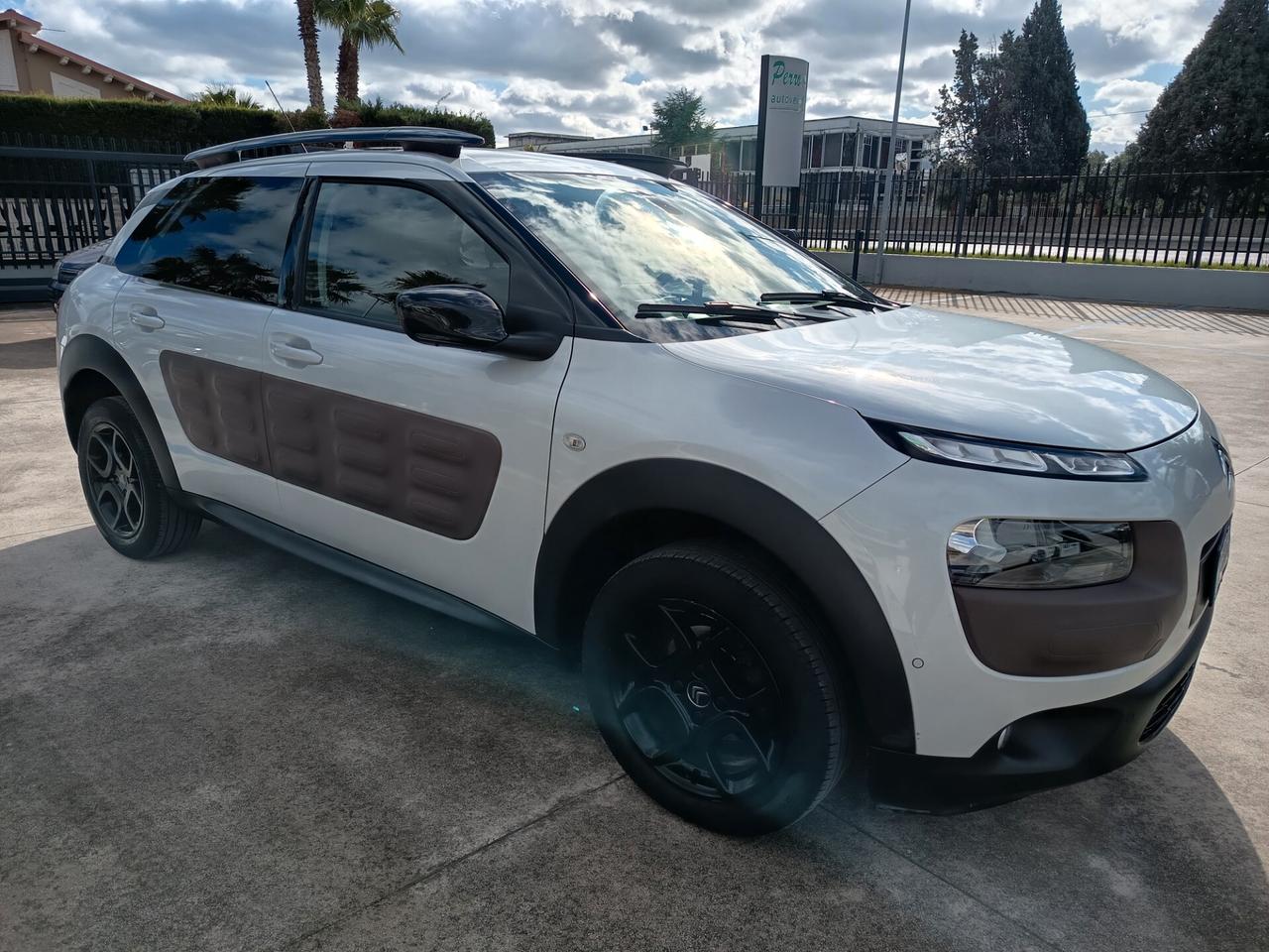 Citroen C4 Cactus BlueHDi 100 Shine