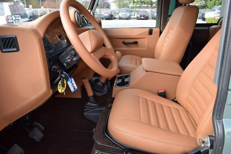 Land Rover Defender Defender 90 2.2 TD4 Station Wagon N1 AUOTOCARRO IVA ESPOSTA