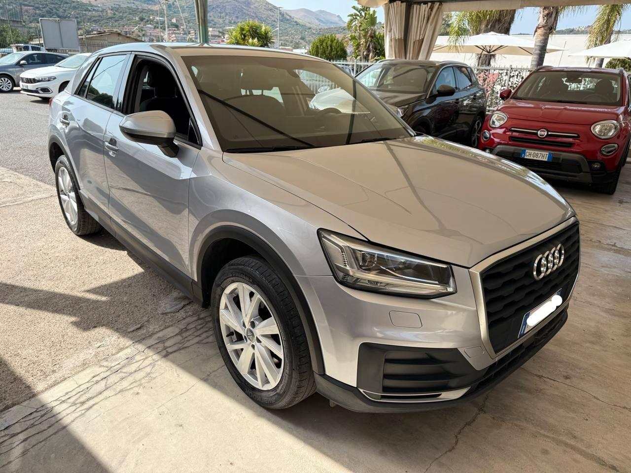 Audi Q2 2017 1.6 116cv TDI Business