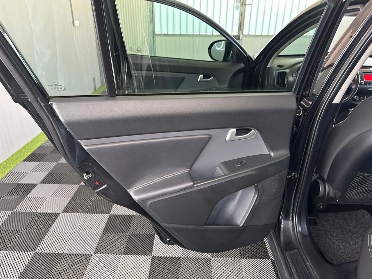 Kia Sportage 1.7 CRDI VGT 2WD Active