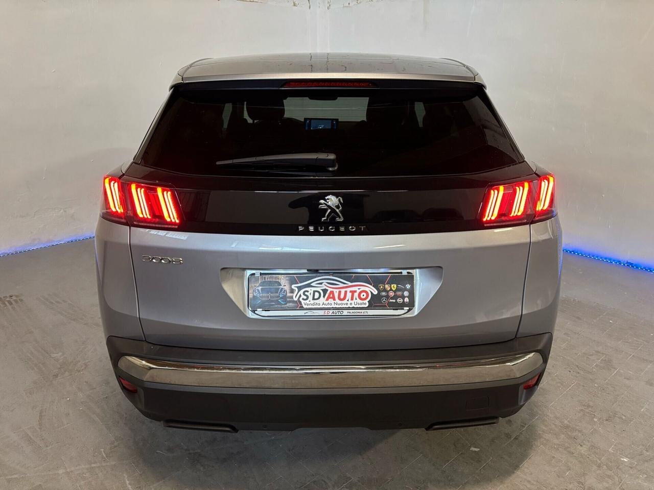 Peugeot 3008 BlueHDi 130 S&S Allure*/.