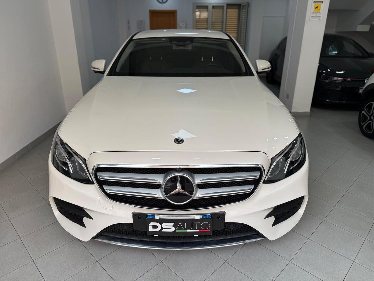 MERCEDES- BENZ KLASSE E 220 D 195 CV 4MATIC AMG PREMIUM OFFERTA