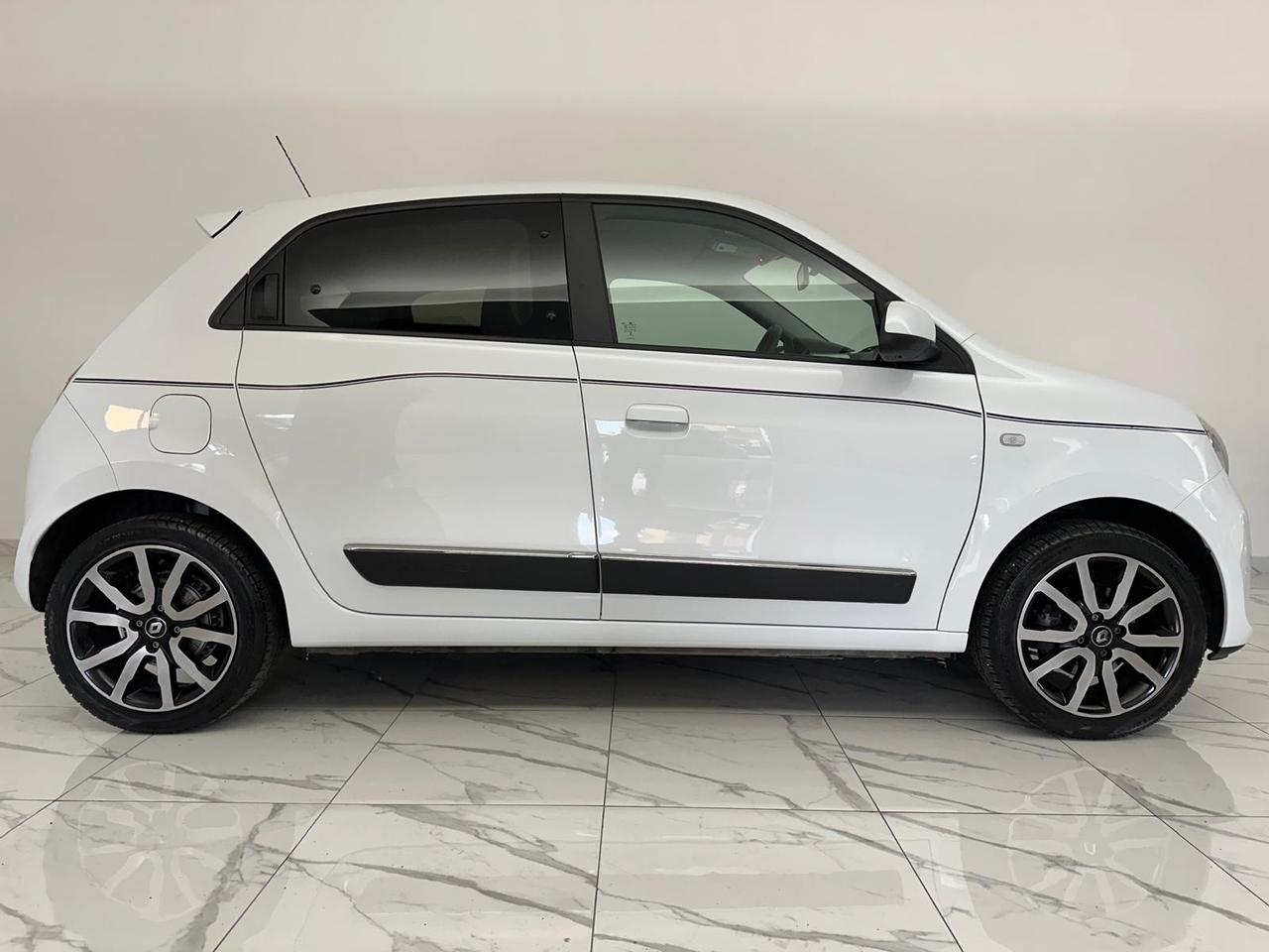 RENAULT TWINGO 90 CV AUTOMATICA/NAVI/TELECAMERA 22.000 KM