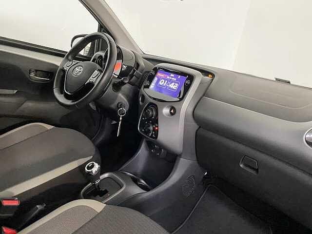 Toyota Aygo Connect 1.0 VVT-i 72CV 5 porte x-business plus MMT