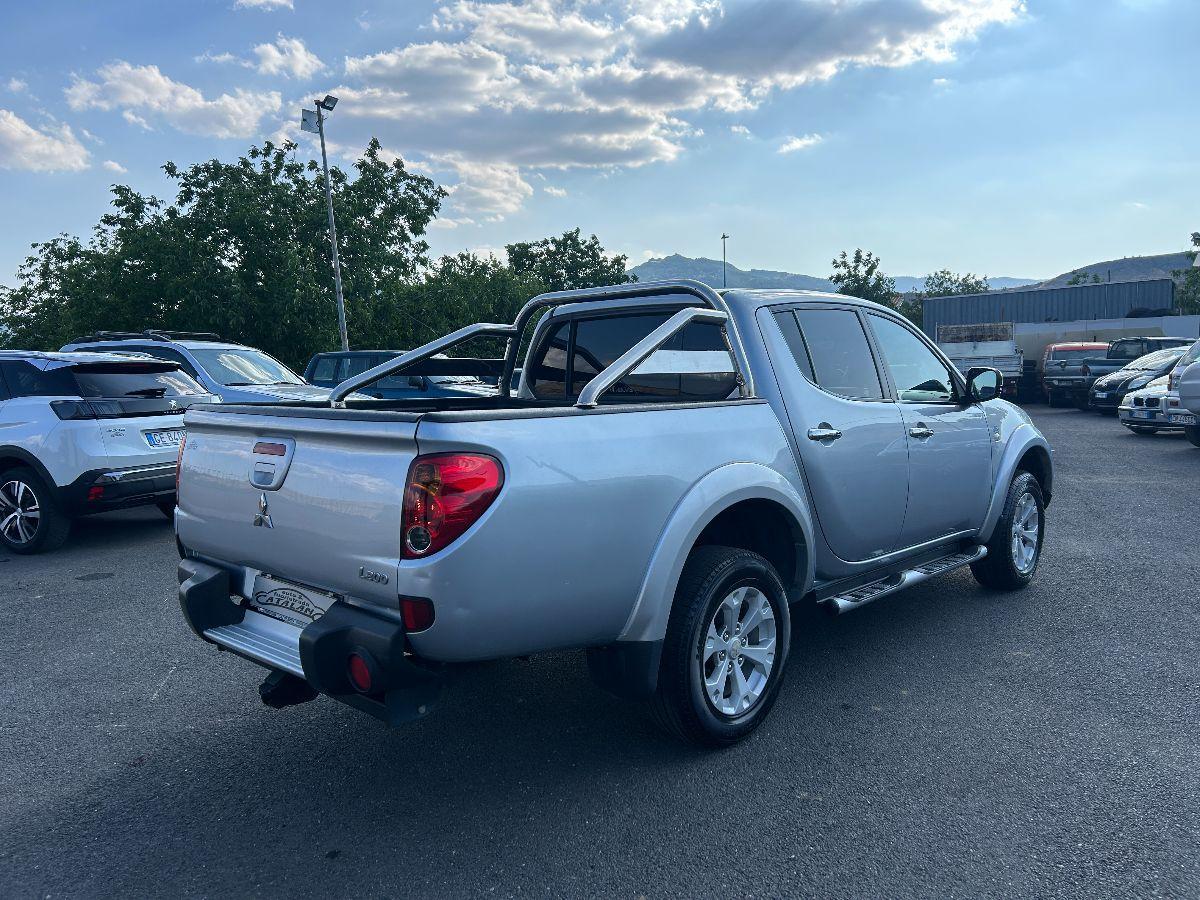 MITSUBISHI - L200 2.5 DI-D/178CV DC Intense Plus