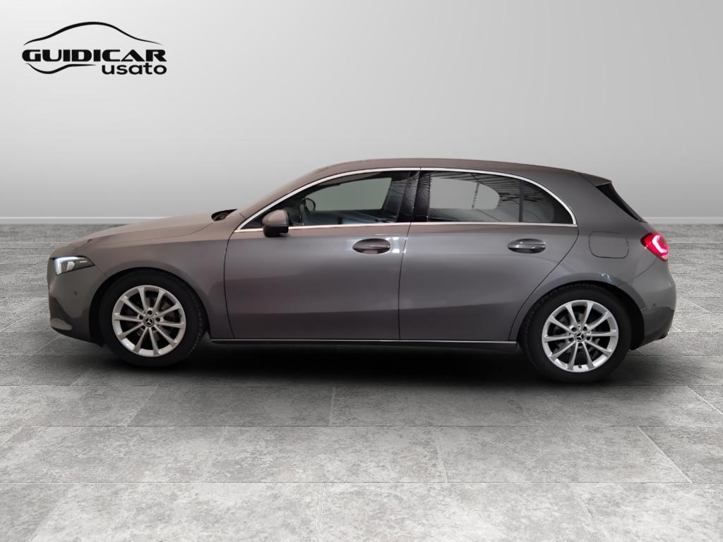 Mercedes-Benz Classe A - W177 2018 - A 180 d Sport auto