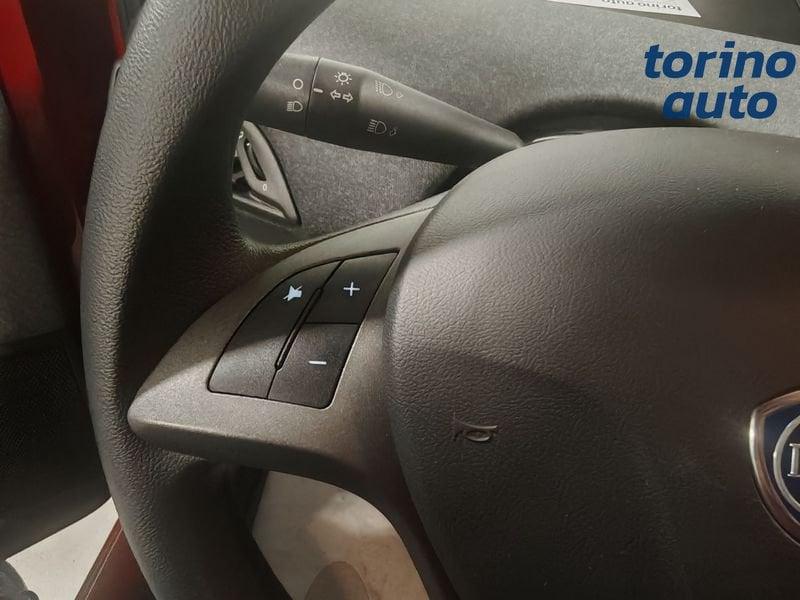 Lancia Ypsilon Ypsilon 1.0 FireFly 5 porte S&S Hybrid Silver