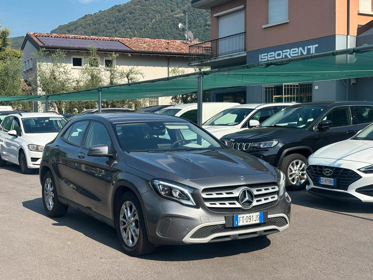 Mercedes-benz GLA 200 180 d Business