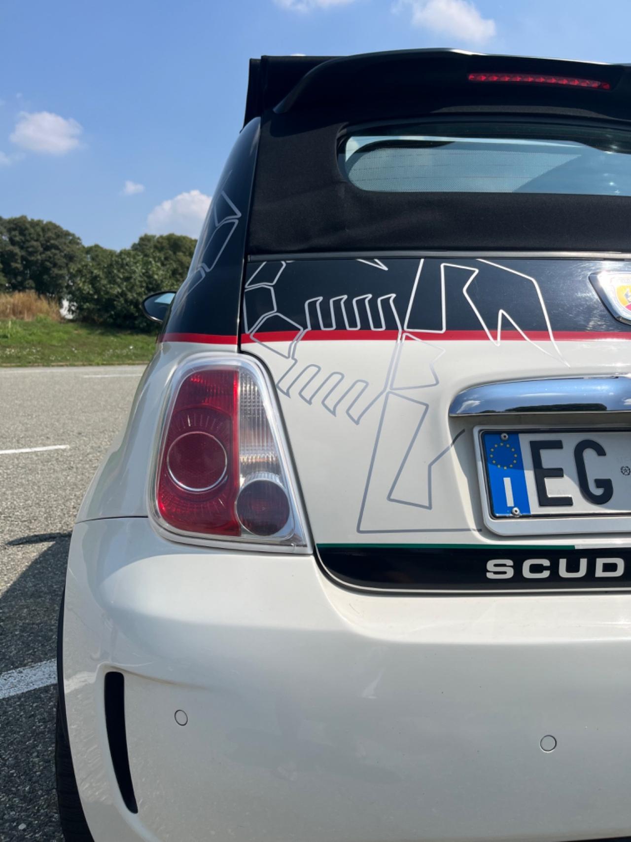 Abarth 500 C 1.4 Turbo T-Jet MTA Bicolore