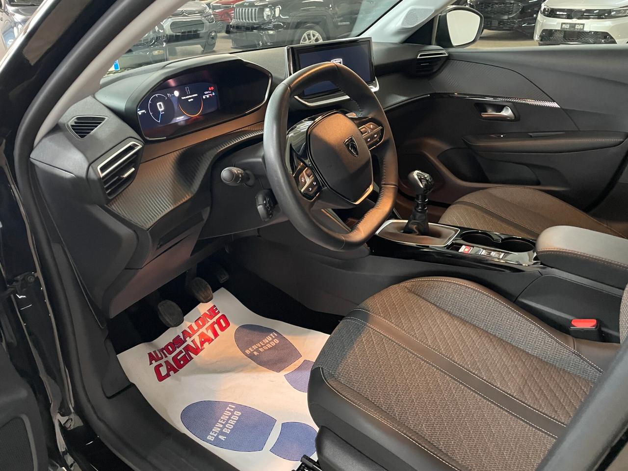 Peugeot 208 100cv 5 p. Allure 2025 Km13000 neopatentati