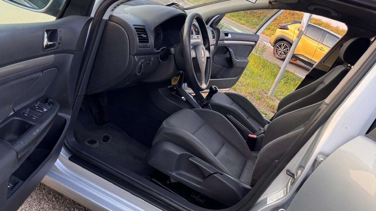 Volkswagen Golf 2.0 16V TDI 5p. Comfortline