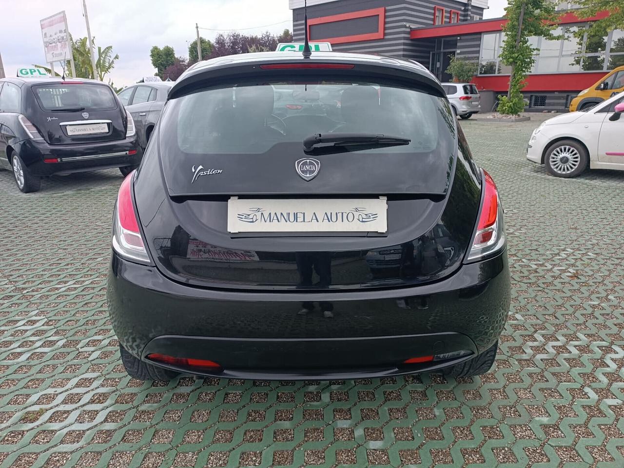 Lancia Ypsilon 1.2 69 CV 5 porte GPL Ecochic Silver