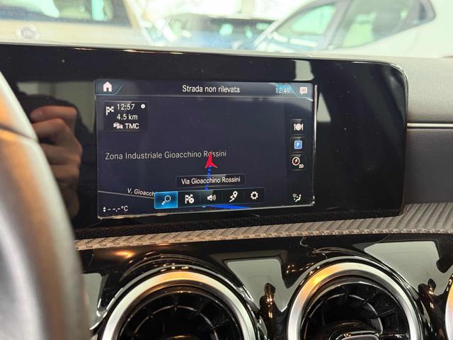 MERCEDES-BENZ A 180 d Automatic Business Extra