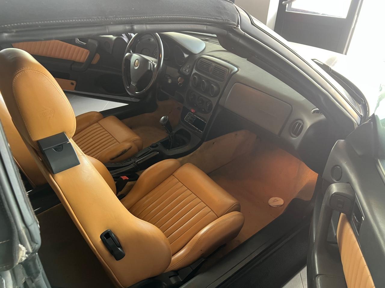 Alfa Romeo GTV Spider 2.0i 16V Twin Spark cat L