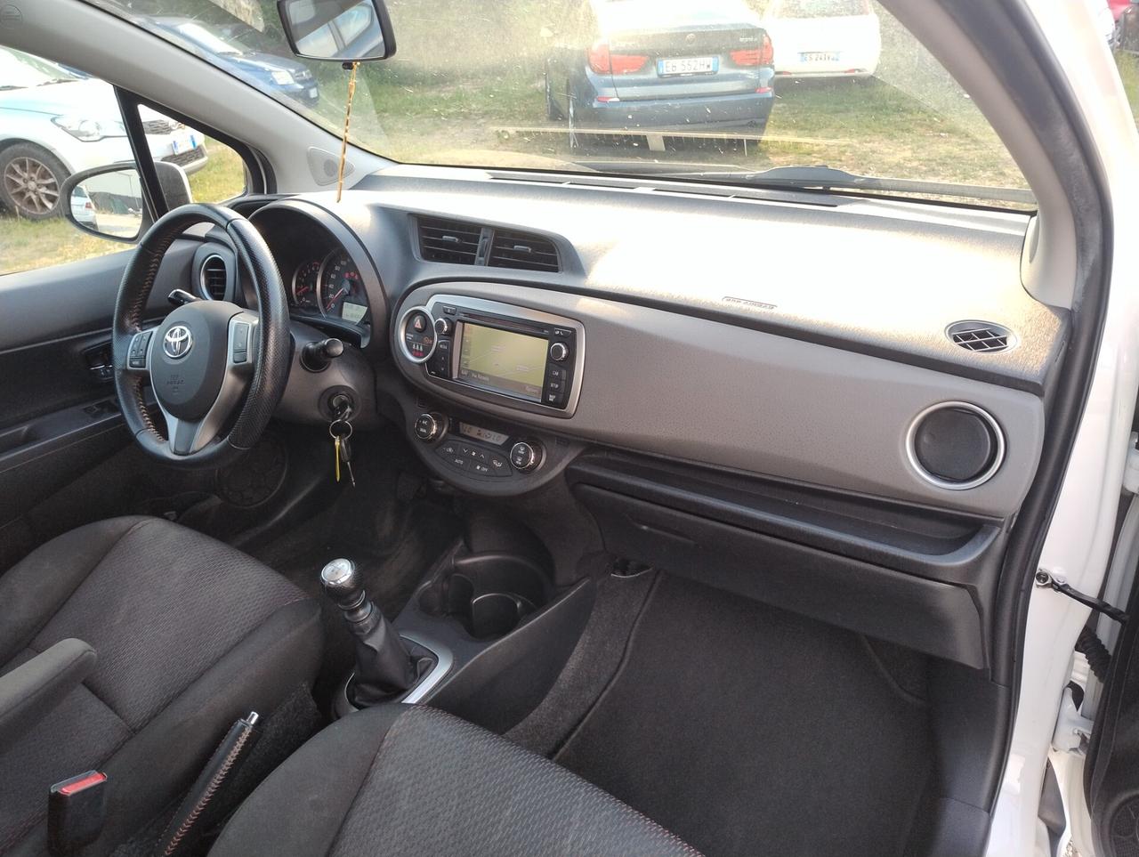 Toyota Yaris 1.3 5 porte Lounge
