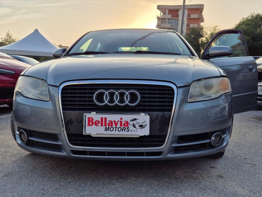 Audi A4 2.0 16V TDI S-LINE BERLINA