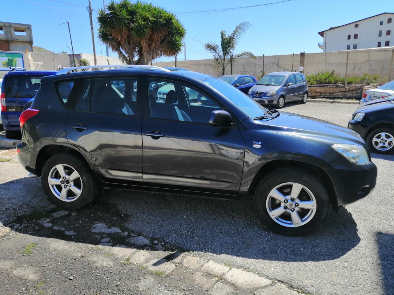 Toyota RAV 4 RAV4 2.2 D-4D 150 CV DPF Luxury