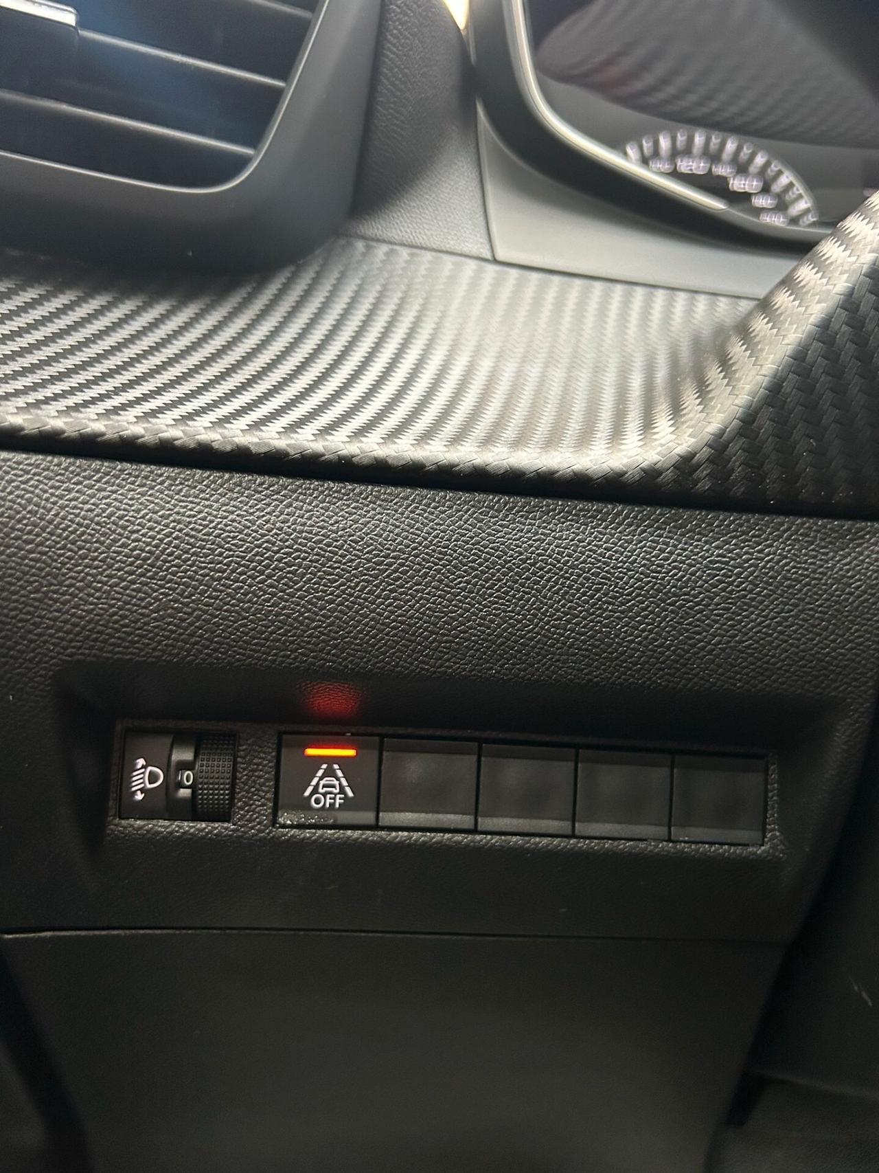 Peugeot 2008 1.2 benzina 130 CV Active pack
