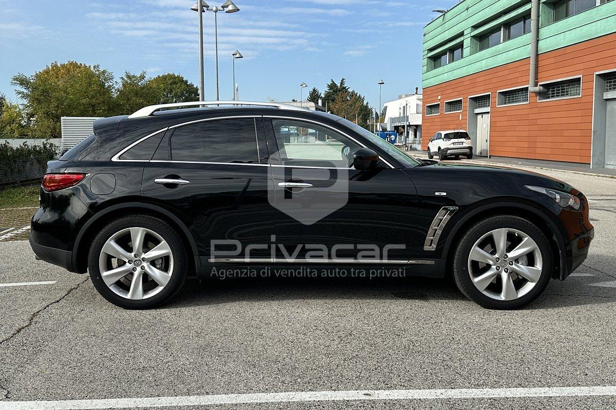INFINITI QX70 3.0 diesel V6 AT S
