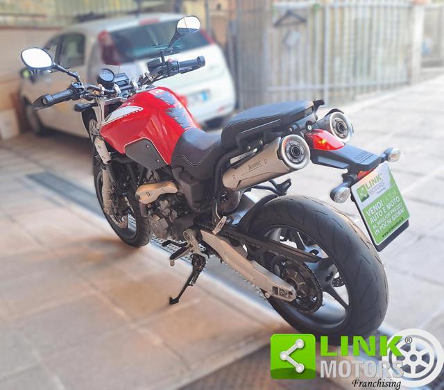 YAMAHA MT-03 .