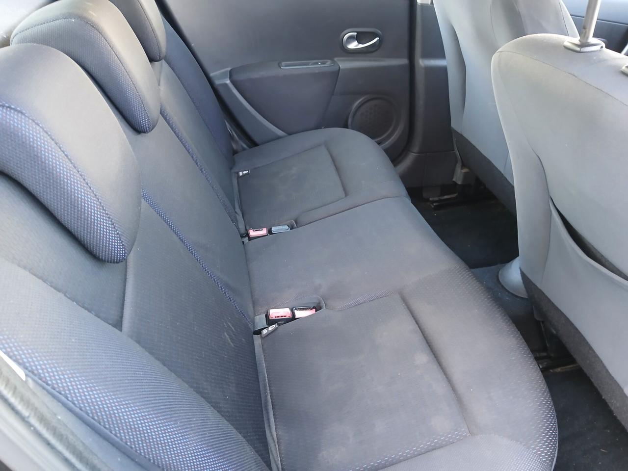 Renault Clio 1.4 Per Neopatentati