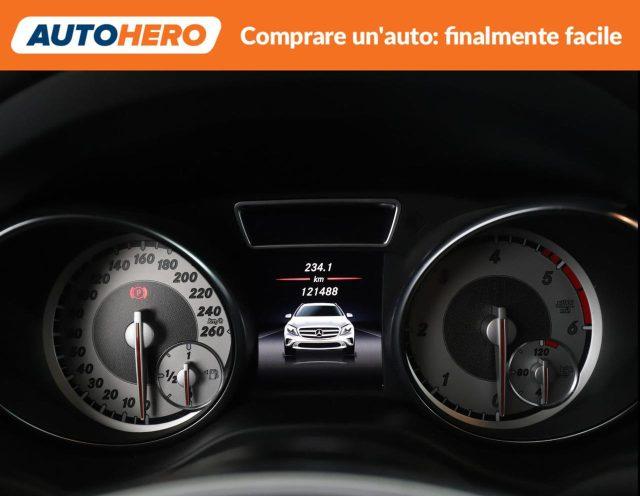 MERCEDES-BENZ GLA 200 d Automatic Premium