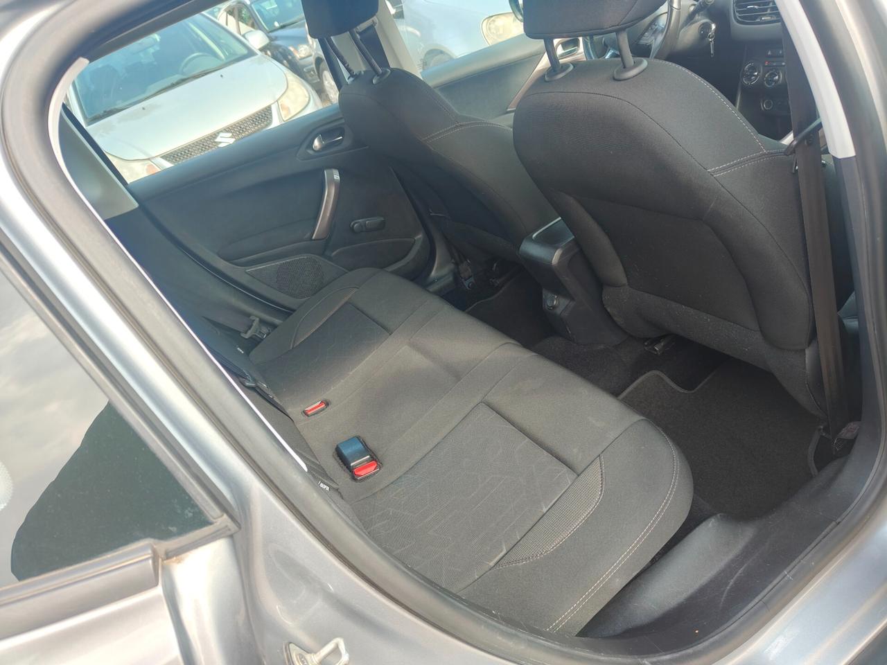 Peugeot 2008 1.2 PureTech Active MOTORE NUOVO