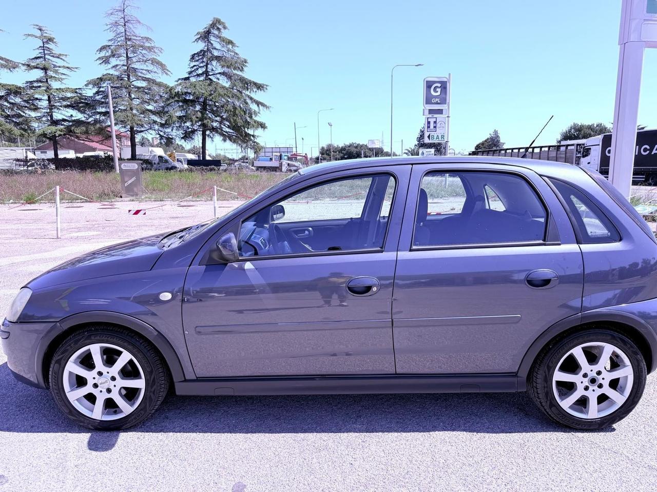 Opel Corsa 1.2 5 porte Ok neopatentati