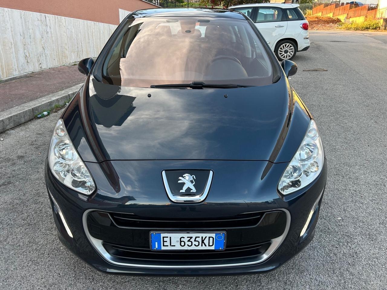 Peugeot 308 1.6 e-HDi allure tetto panoramico