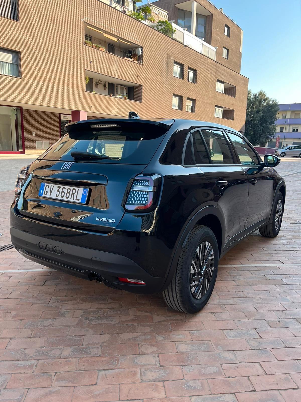 Fiat 600 Hybrid DCT MHEV La Prima TUA A NOLEGGIO GIORNALIERO - MENSILE - LUNGO TERMINE