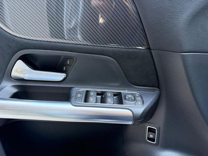 Mercedes-Benz GLA 180 Automatic AMG Line Premium