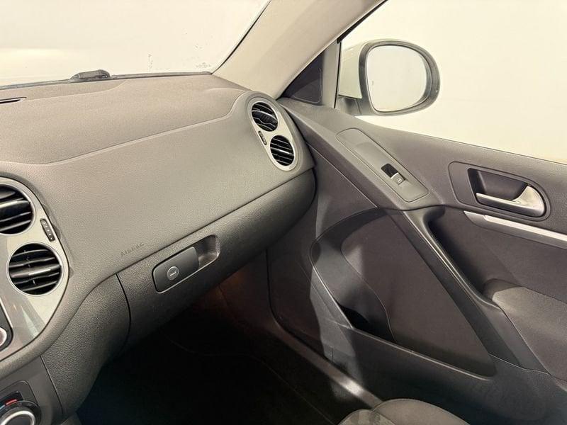 Volkswagen Tiguan Tiguan 2.0 tdi bm Sport&Style+ 140cv ** TETTO PANORAMICO **