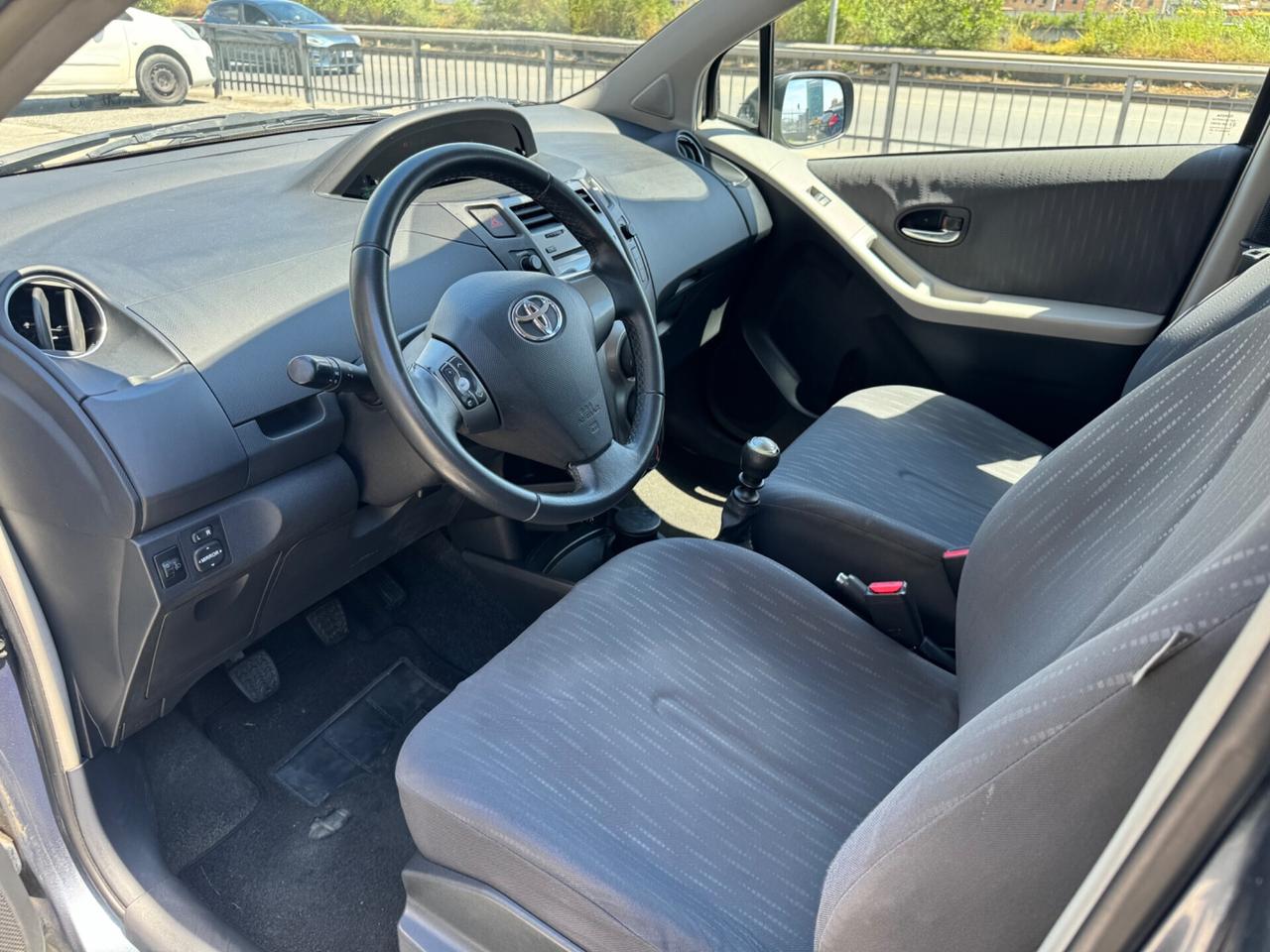 Toyota Yaris 1.3 5 porte 2009 neopatentati
