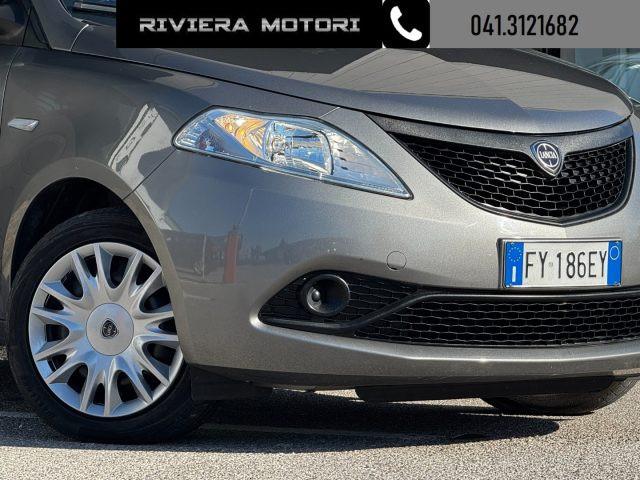 LANCIA Ypsilon 1.2 69 CV 5 porte GPL Ecochic Gold