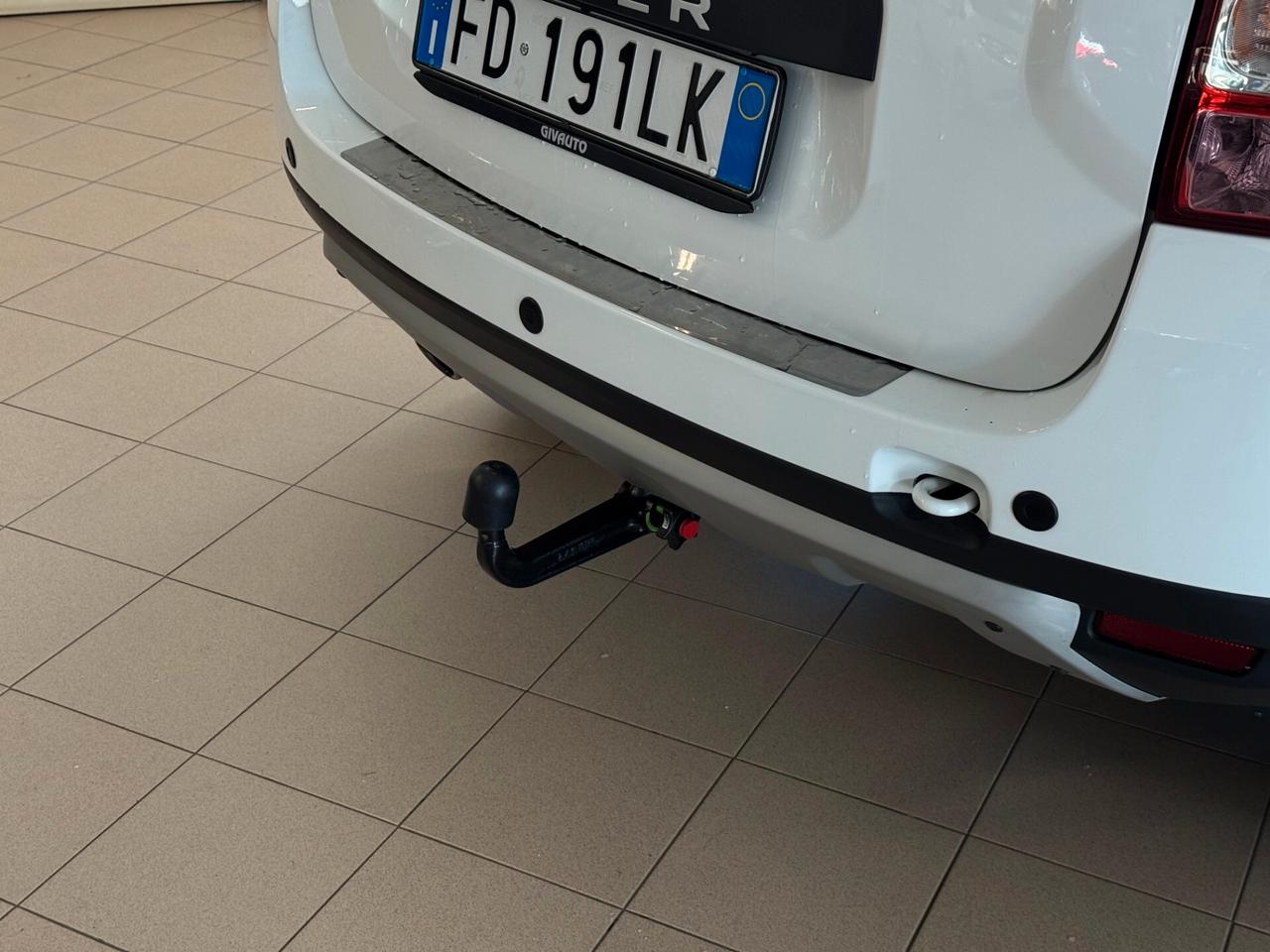 DACIA DUSTER 1.5cc 110CV 4x2 GANCIO TRAINO