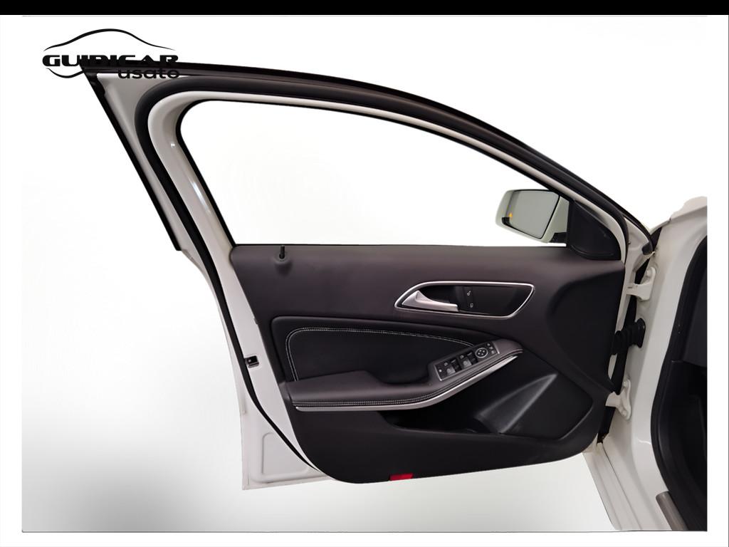 Mercedes-Benz Classe A - W176 - A 180 d Sport auto my16