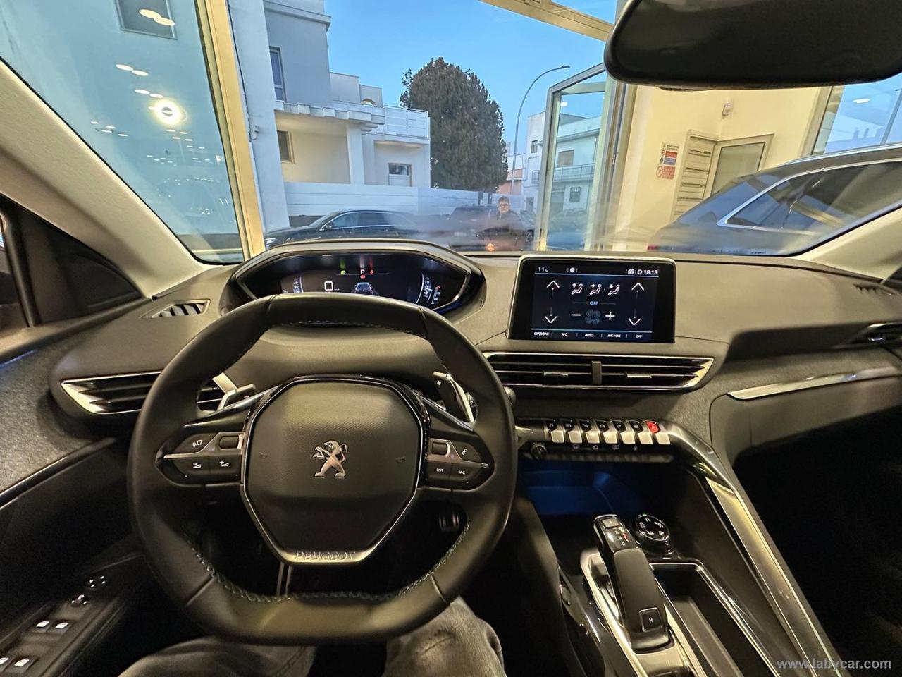 PEUGEOT 5008 BlueHDi 130 S&S EAT8 Crossway 7/P