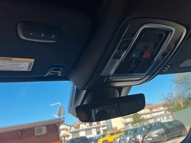 Dodge RAM 1500 Crew Cab 5.7 V8 Hemi 4x4 Sport