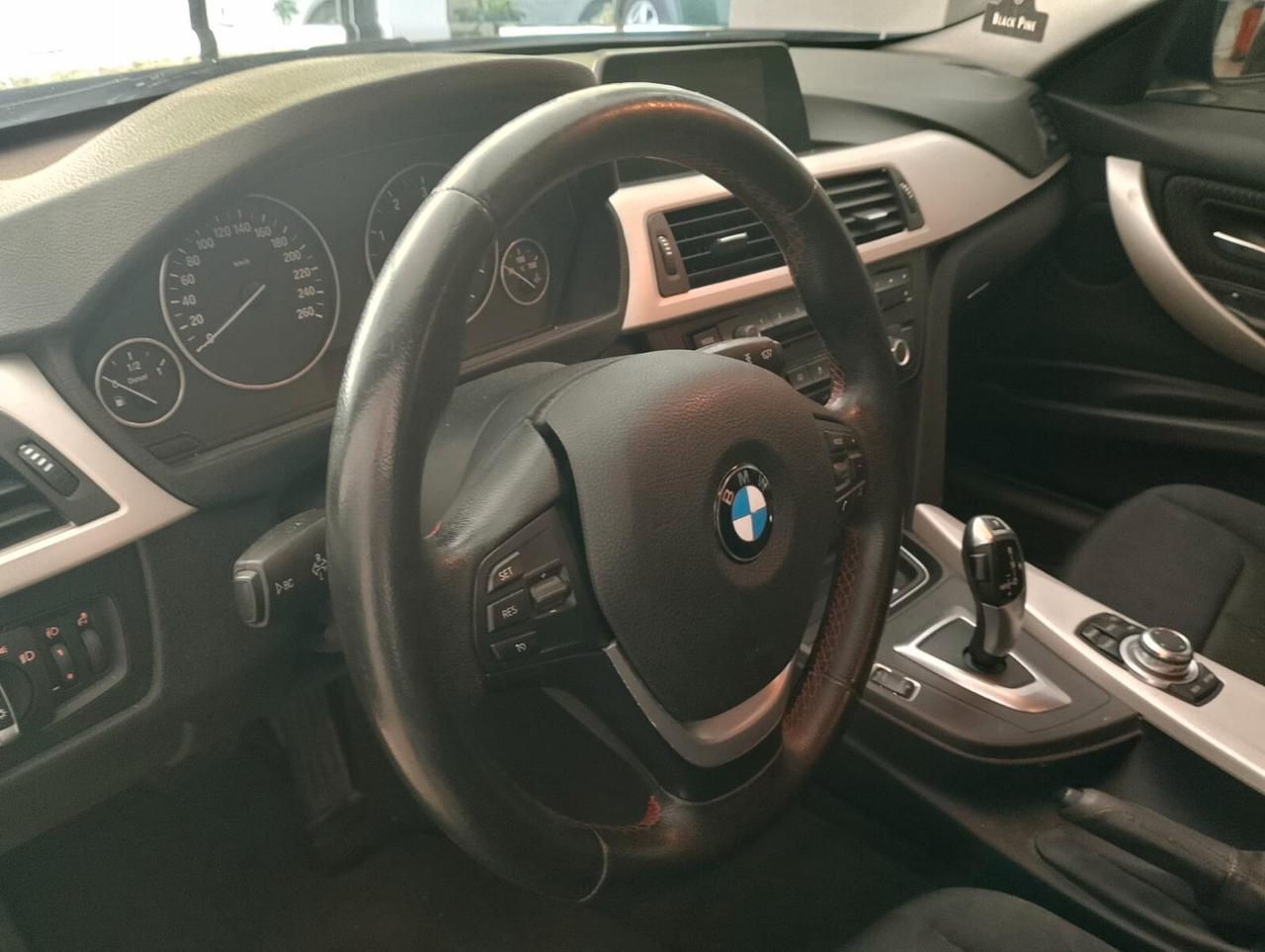 Bmw 316d Touring Sport-Automatico-Navi