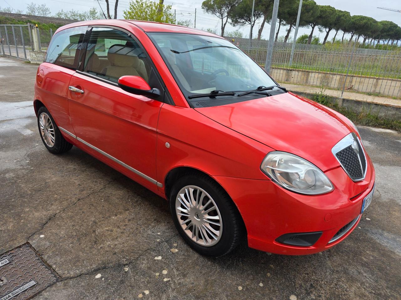 Lancia Ypsilon 1.2 Argento