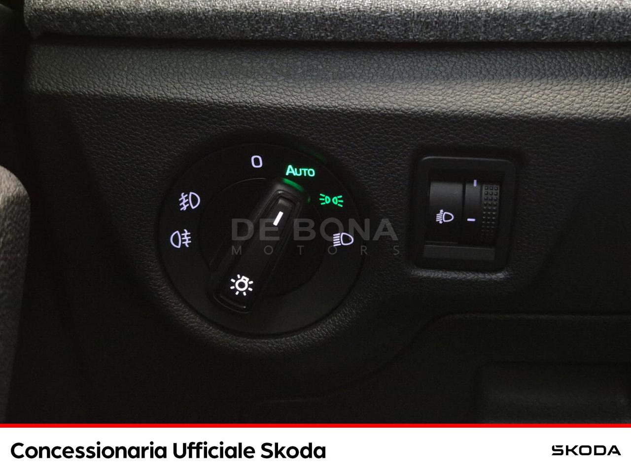 Skoda Kamiq 1.0 tsi black dots 95cv