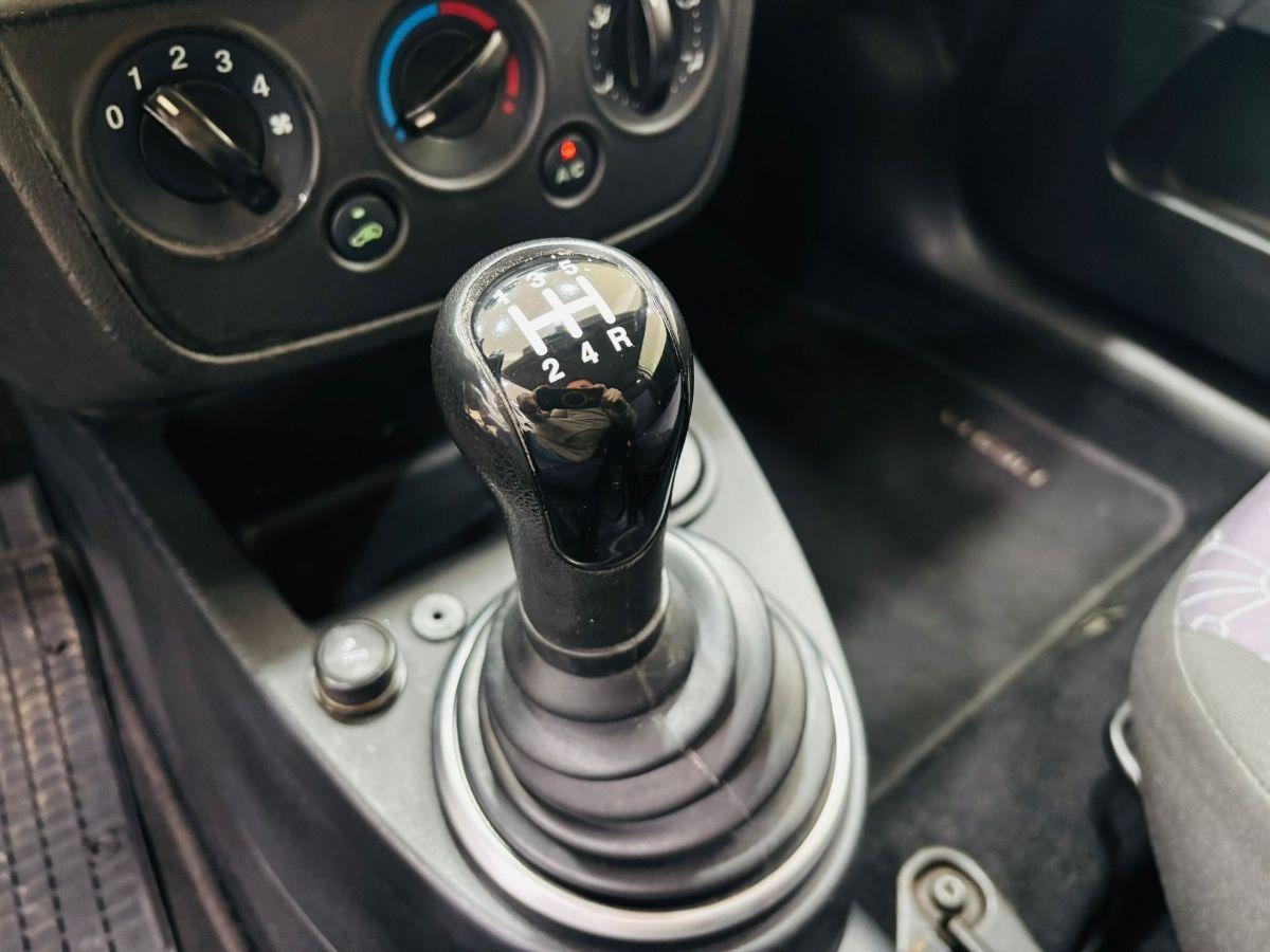 Ford Fiesta 1.4 TDCi 70cv Neop. Ok Clima Titanium